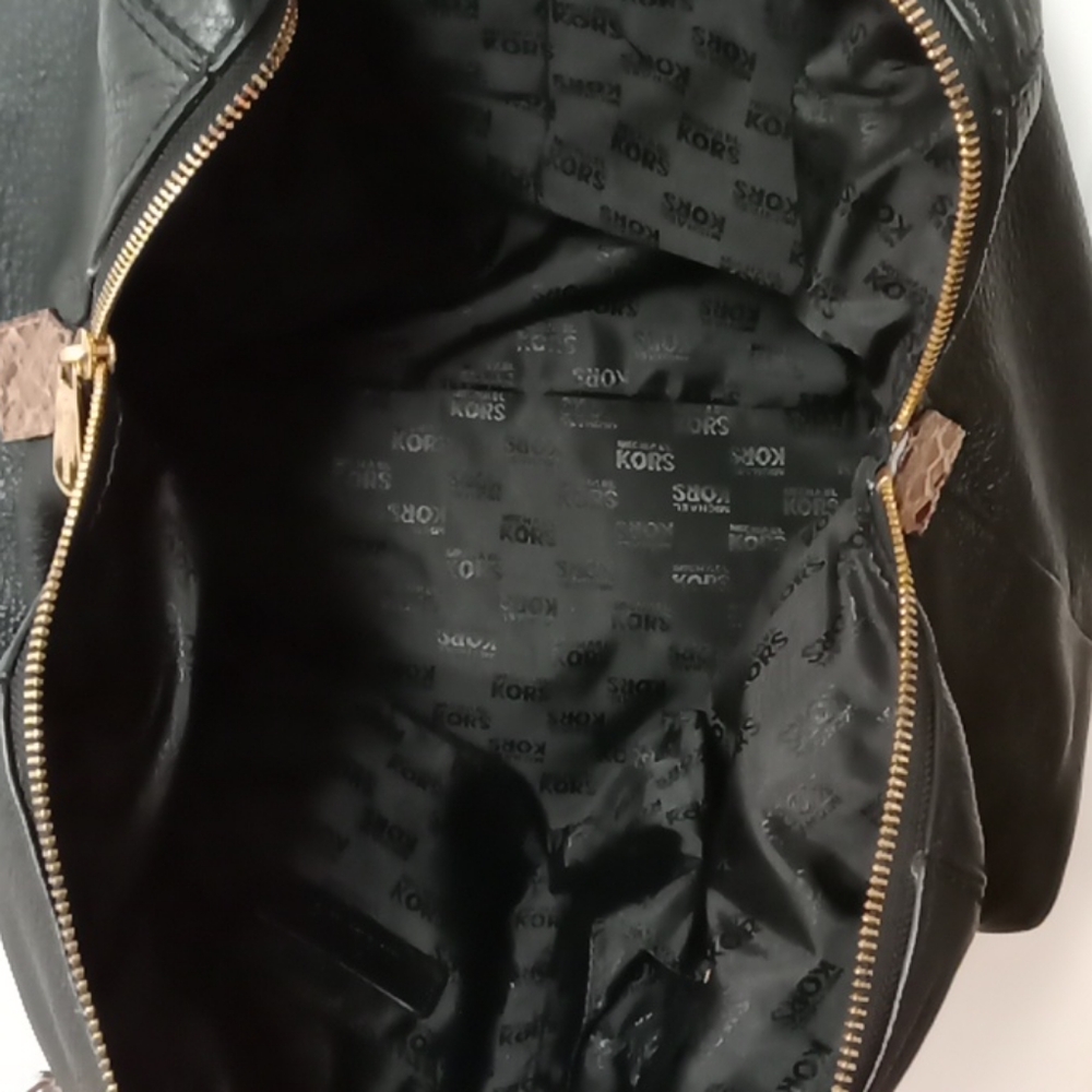 Michael kors duffle bag - Picture 8 of 13